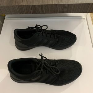 ⭐️SOLD ⭐️ Black Adidas